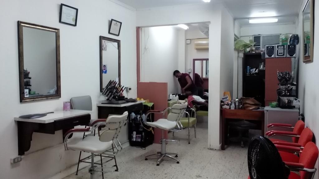 Village Hotel Очо Риос Екстериор снимка
