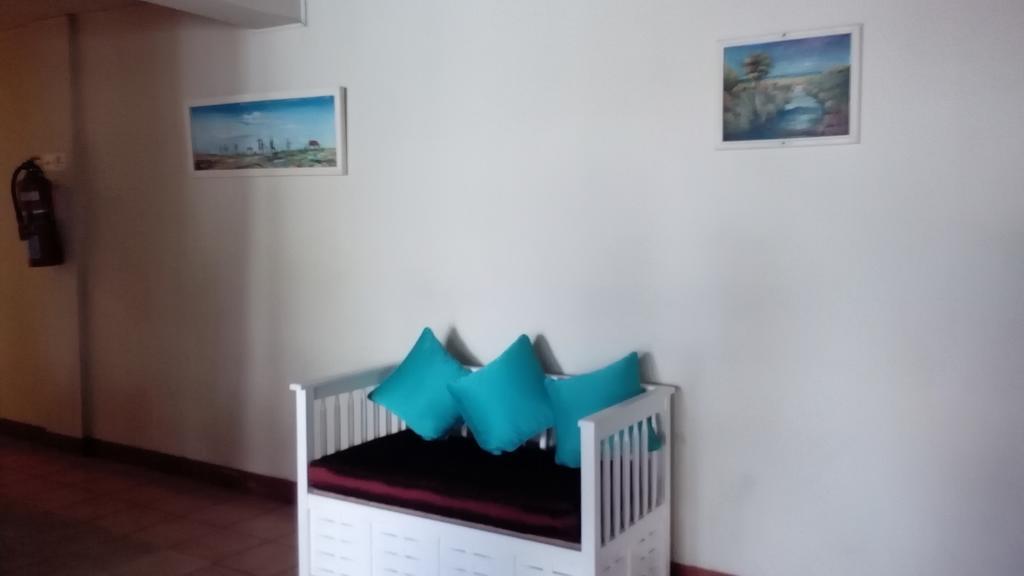 Village Hotel Очо Риос Екстериор снимка