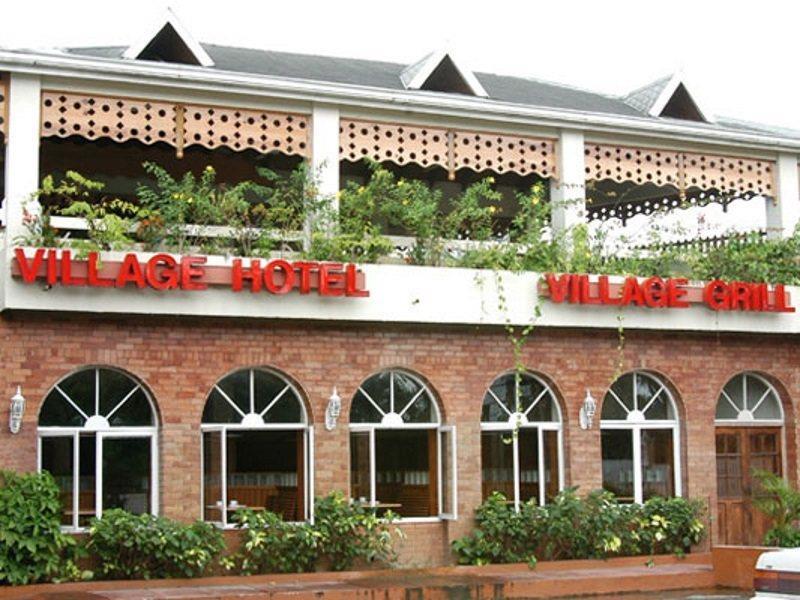 Village Hotel Очо Риос Екстериор снимка